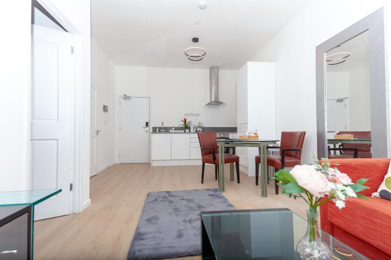 One Bedroom Apartment Serviced Apartment Smethwick Flat 313 Birmingham Buitenkant foto